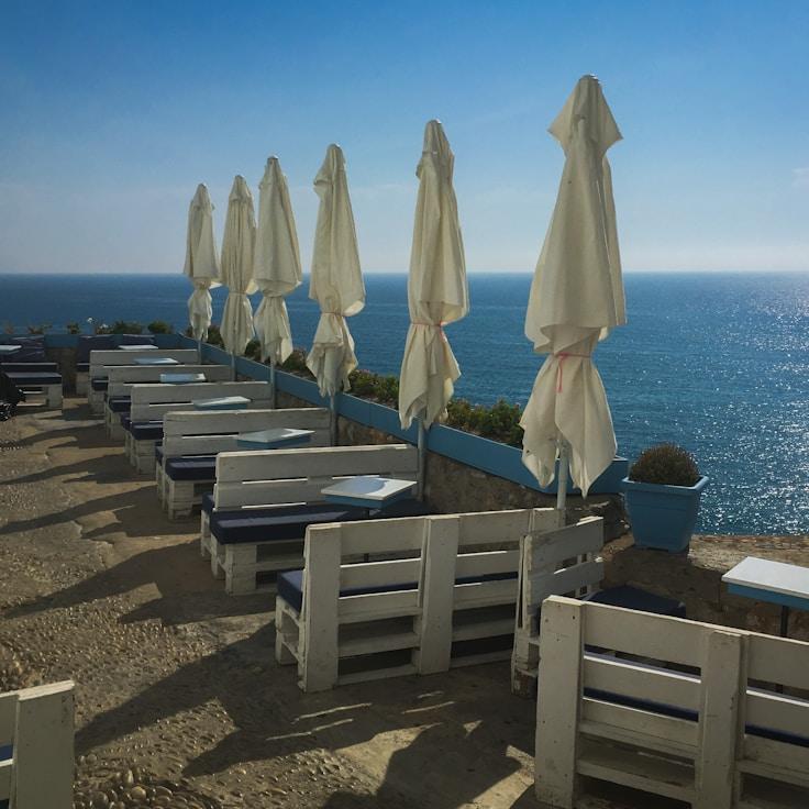 Family terraces and cafés for calm evenings in London